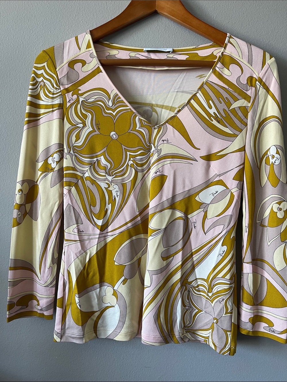 Emilio Pucci Pink and Mustard Abstract Floral V-Neck 3/4 Sleeve Top